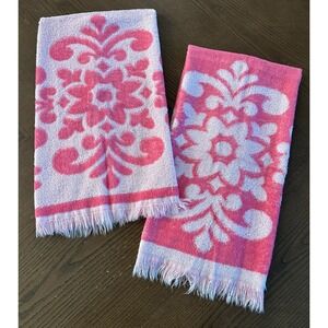 2 Vintage Cannon Bath Towels Two Tone Pink Fleur De Lis Floral Fringed 22 x 35''